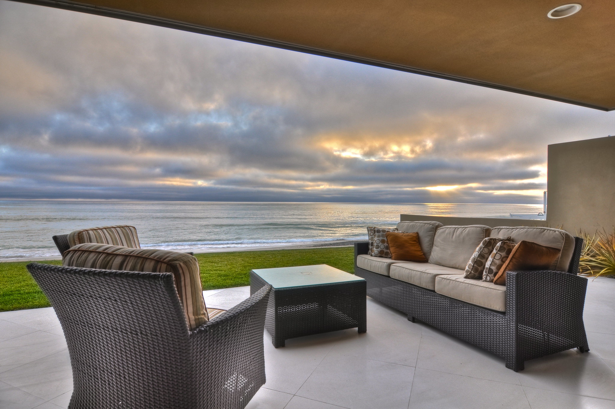 Interior staging design