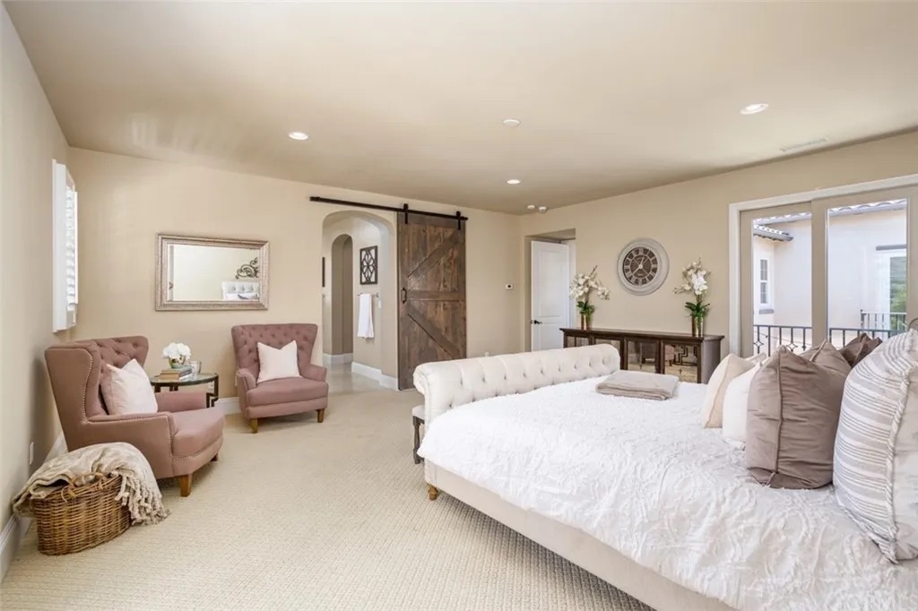 Luxury home staging
